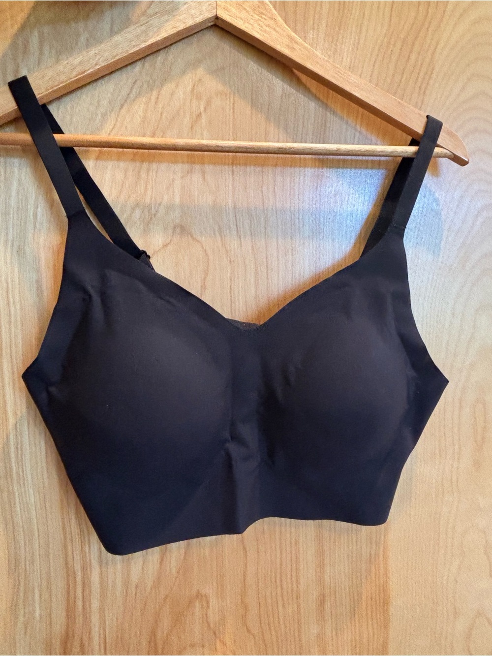 Okko Black Seamless Scoop Bralette with Adjustable Straps - Picture 3 of 7